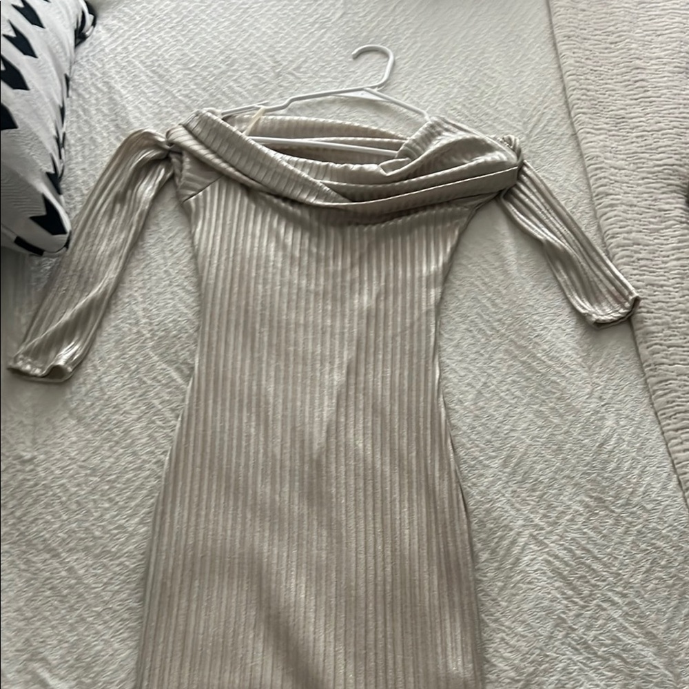 Forever 21 Cream Off-Shoulder Midi Dress